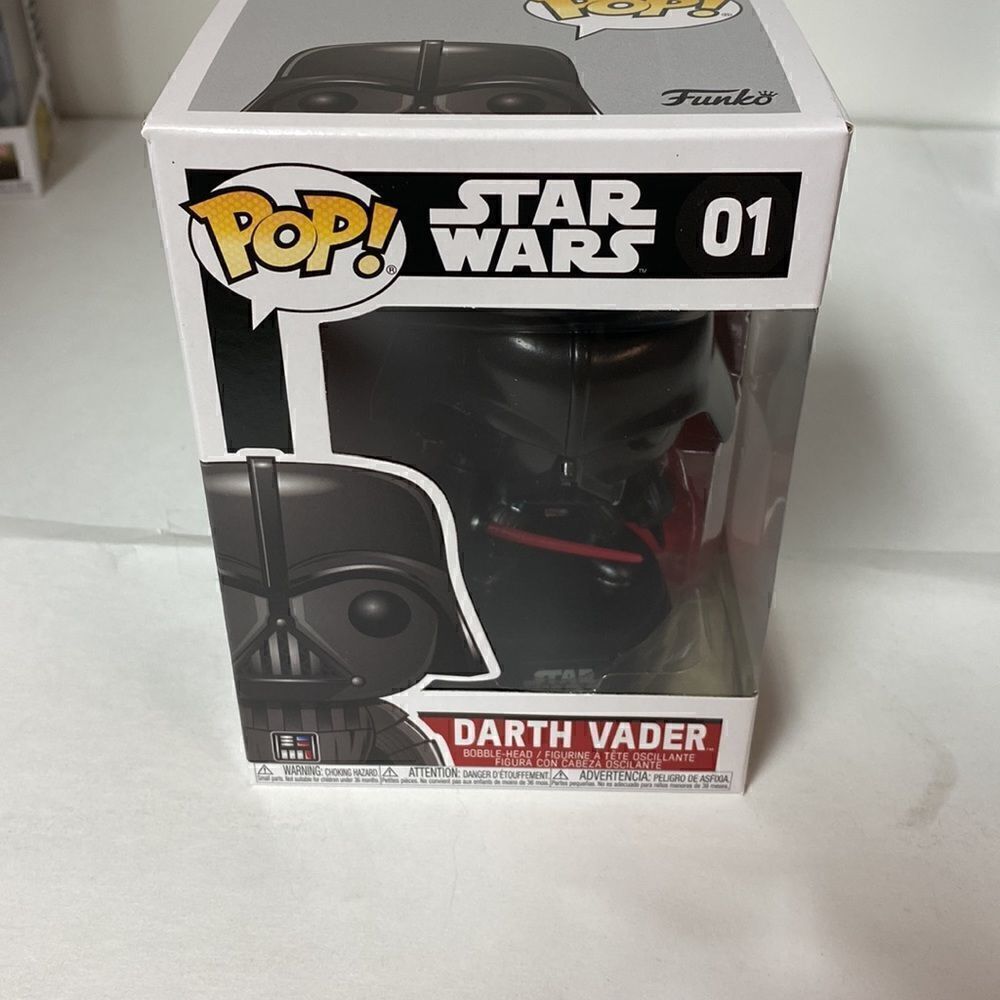 Star Wars Darth Vader Bobble Head Vinyl Figure - Picture 8 of 11